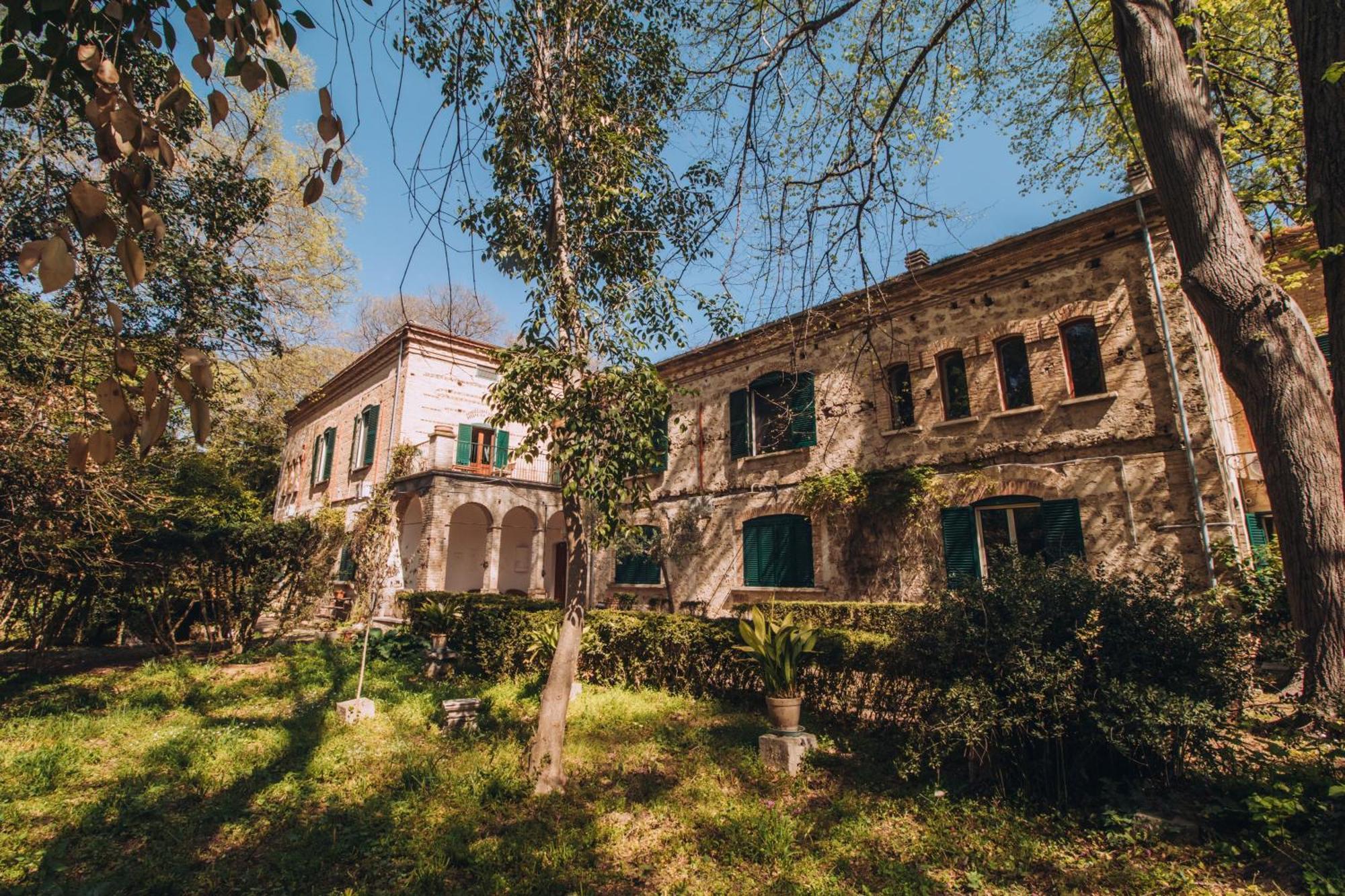 Hotel The Baron'S Estate Torre de' Passeri Exterior foto
